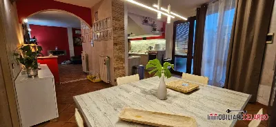 Appartamento in vendita a Colle di Val d'E... - foto 1