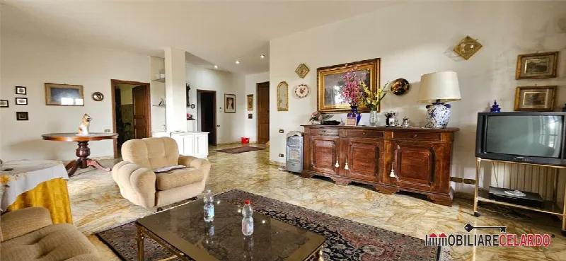 Villa in vendita a Colle di Val d'Elsa - foto 1