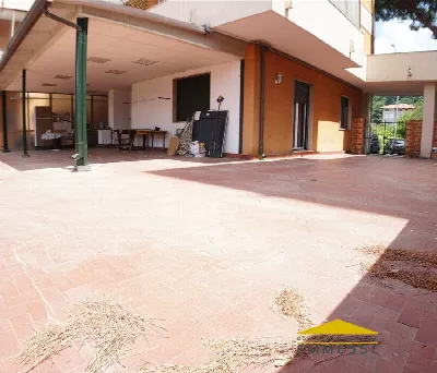 Appartamento in vendita a Massa, Centro, T... - foto 1