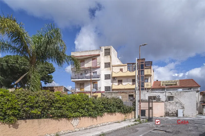 Appartamento in vendita a Messina, Villaggio Santo, Camaro, Gazzi - foto 1