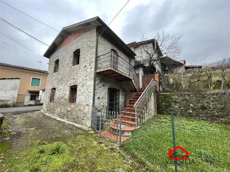 Rustico/Casale in vendita ad Aulla - foto 1