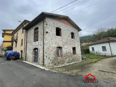 Rustico/Casale in vendita ad Aulla - foto 2