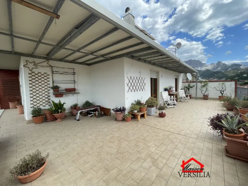 Appartamento in vendita a Carrara, Stadio, Sant'antonio, Marasio - foto 1