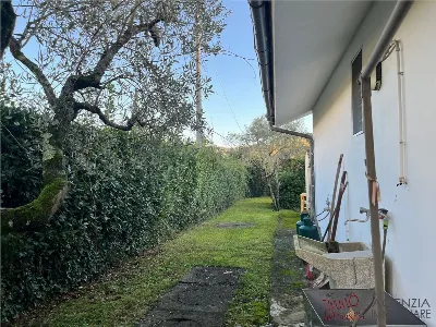 Villa in vendita a Massarosa - foto 9