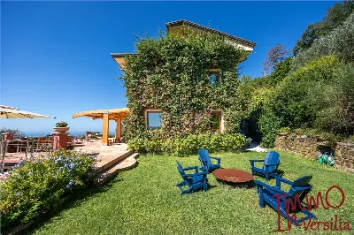 Villa in vendita a Massarosa - foto 1