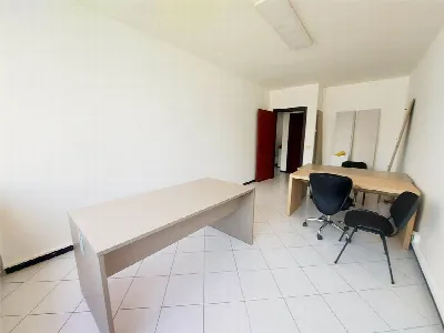 Ufficio in vendita a Napoli, Zona Industri... - foto 4