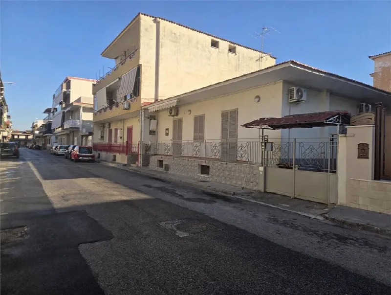 Casa Indipendente in vendita a Crispano - foto 1