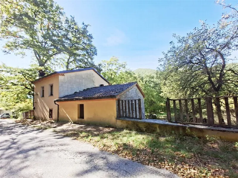 Casa Indipendente in vendita a Carovilli - foto 1