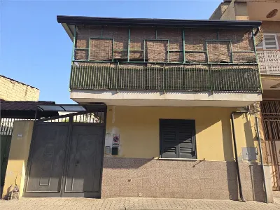 Casa Indipendente in vendita a Frattaminor... - foto 1