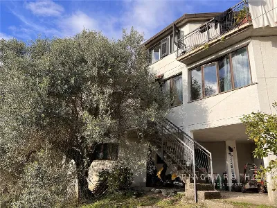 Villa a Pontremoli