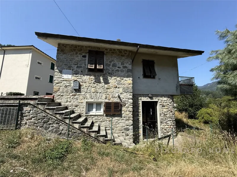 Casa Indipendente in vendita a Zeri - foto 1
