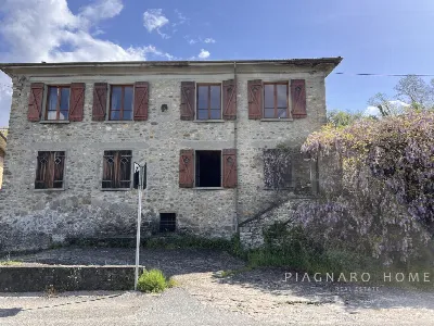 Rustico/Casale in vendita a Filattiera - foto 1