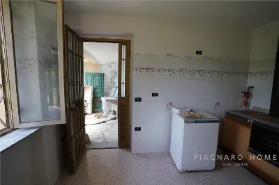 Casa Indipendente in vendita a Zeri - foto 4