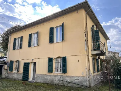 Casa Indipendente a Pontremoli