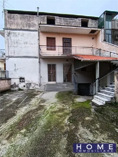 Palazzo/Stabile a Succivo
