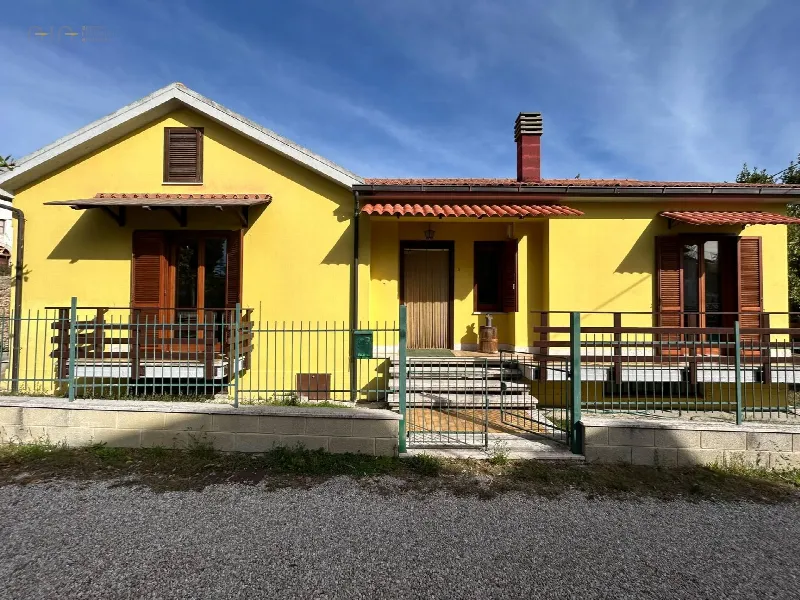 Villa in vendita a Castorano - foto 1