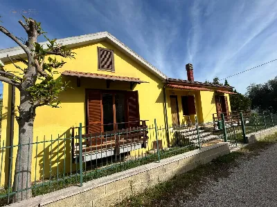 Villa in vendita a Castorano - foto 2