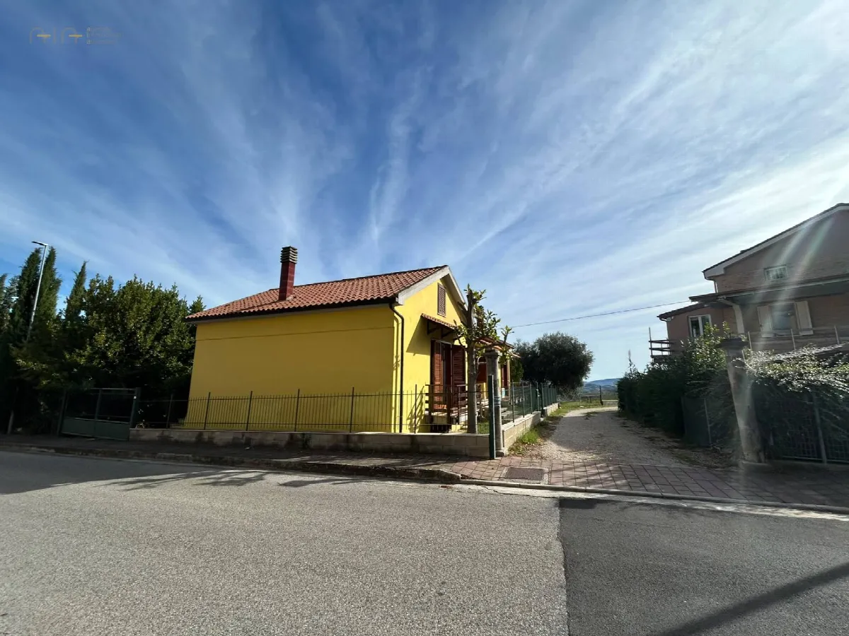 Villa in vendita a Castorano - foto 3