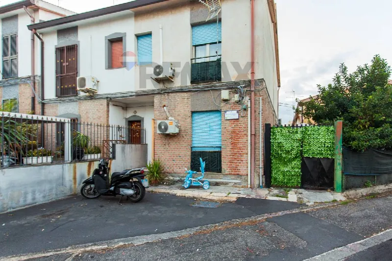 Appartamento in vendita a Catania, Librino, Sant'agata, Zona Industriale - foto 1