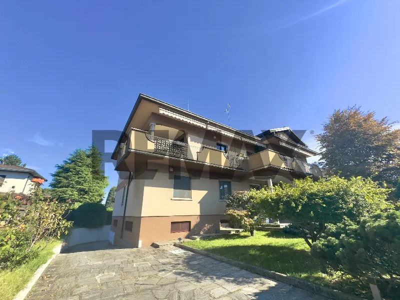 Casa Indipendente in vendita a Gallarate - foto 1