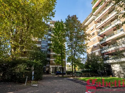 Attico in vendita a Milano, Udine, Lambrat... - foto 1