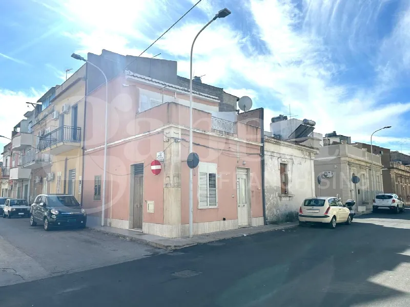 Casa Indipendente in vendita ad Avola - foto 1