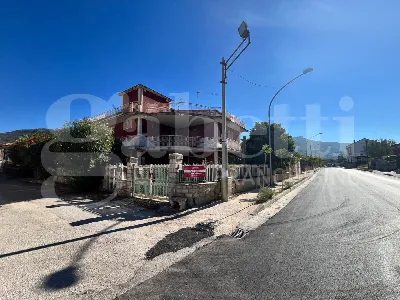 Villetta a schiera in vendita a Bellona - foto 1