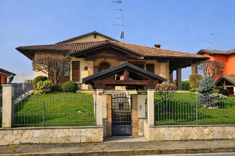 Villa in vendita a Caresanablot - foto 1