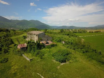 Palazzo/Stabile in vendita a Rieti - foto 2