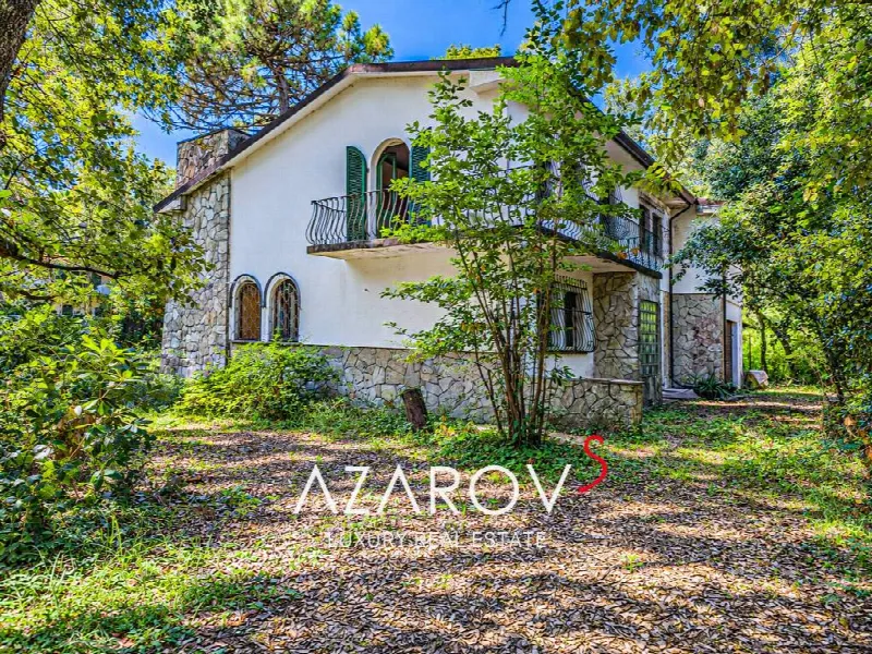 Villa in vendita a Massa, Marina Di Massa - foto 1