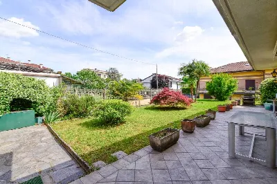 Villa in vendita a Besana in Brianza - foto 2
