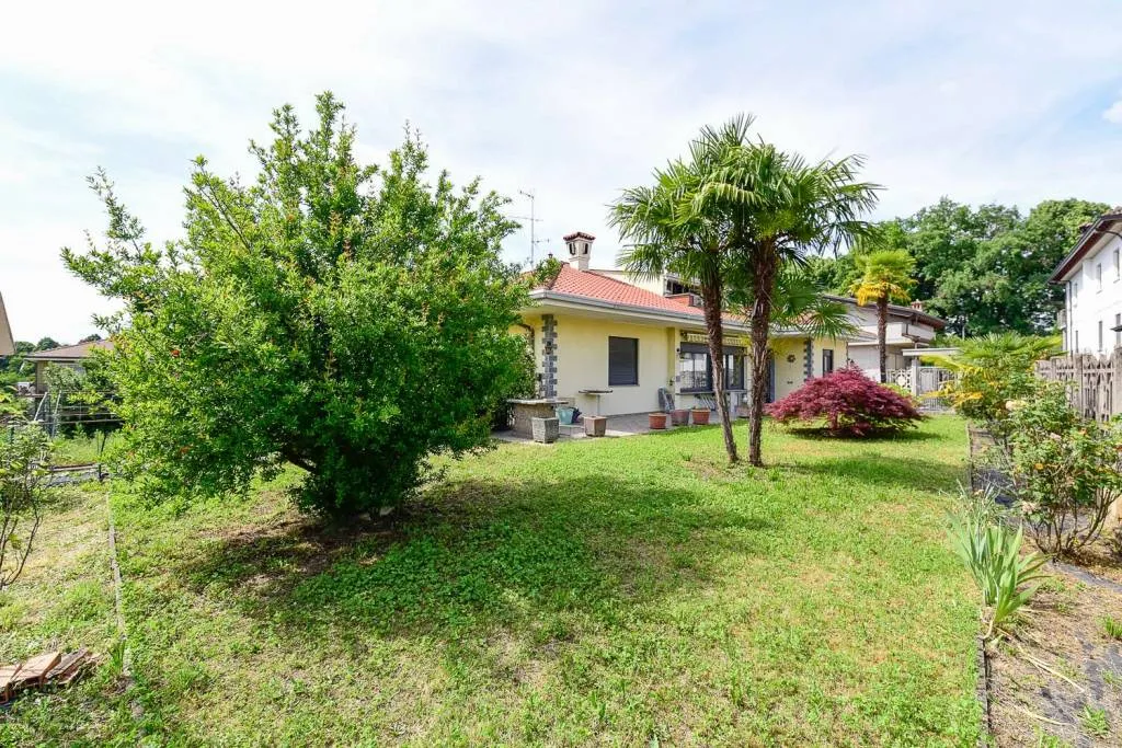 Villa in vendita a Besana in Brianza - foto 3
