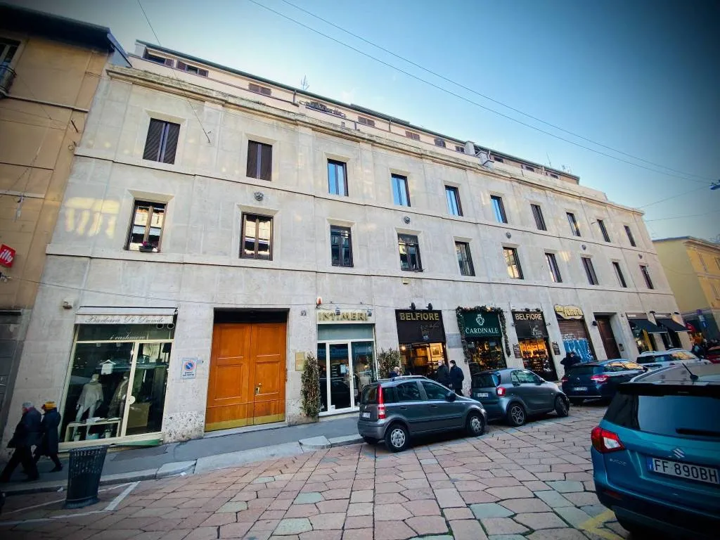 Loft/Open Space in vendita a Milano - foto 2