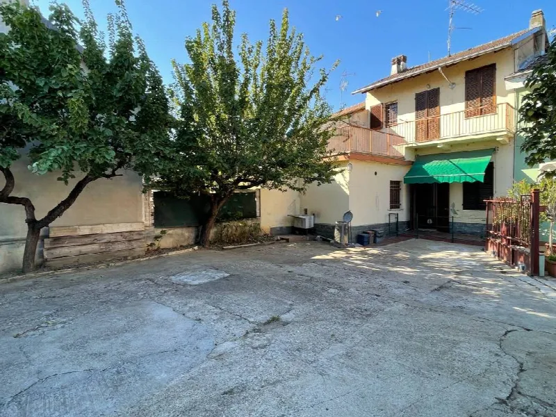 Villetta a schiera in vendita a Vercelli - foto 1
