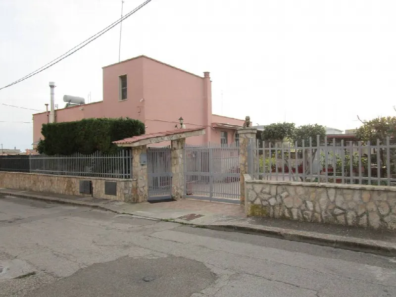 Villa in vendita a Statte - foto 1
