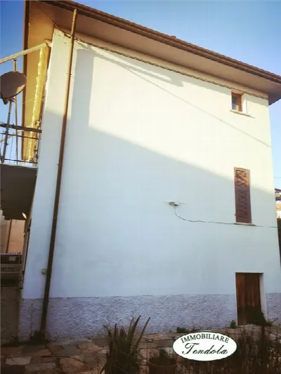 Casa Indipendente in vendita a Ortonovo - foto 3