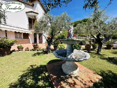 Villa in vendita a Fosdinovo - foto 1