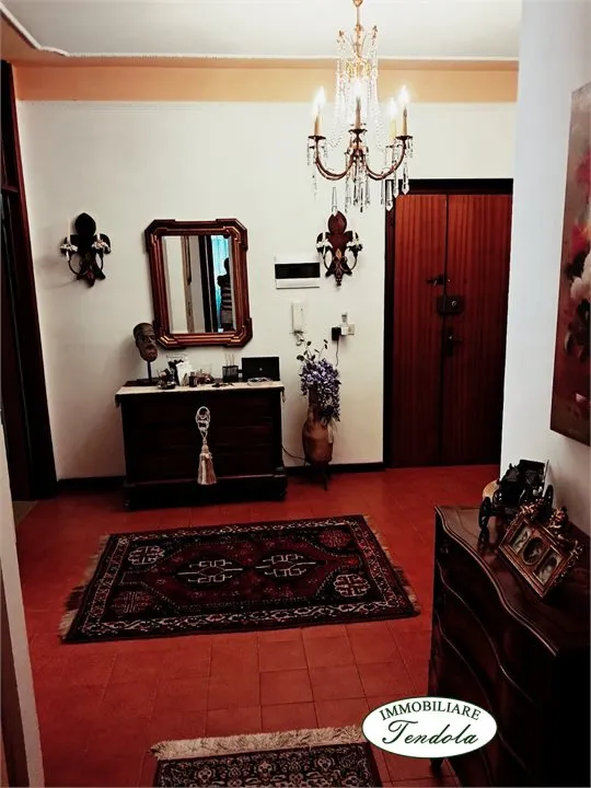 Appartamento in vendita a Carrara, Centro - foto 1
