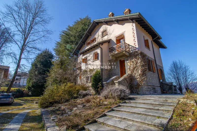 Villa in vendita a Cremeno - foto 1