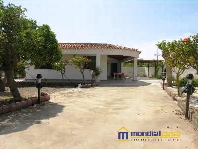 Villa in vendita a Pachino - foto 1