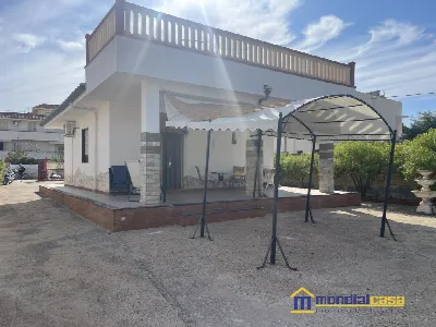 Villa in vendita a Noto - foto 1