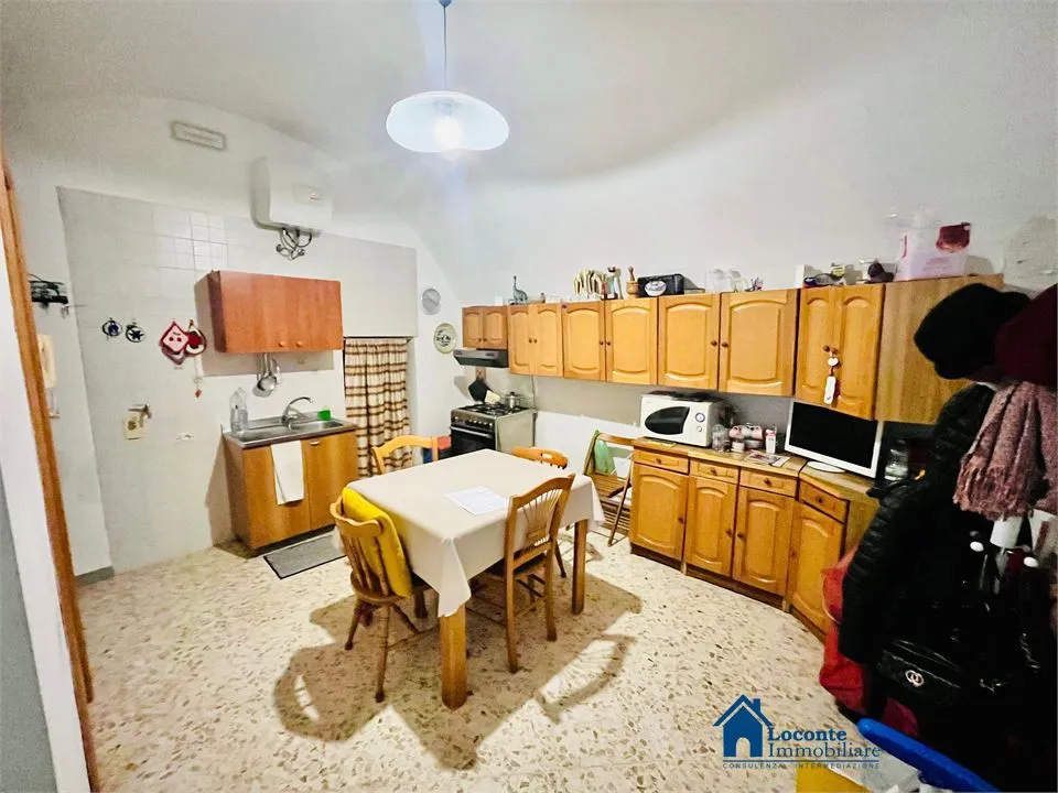 Casa Indipendente in vendita a Capurso - foto 2