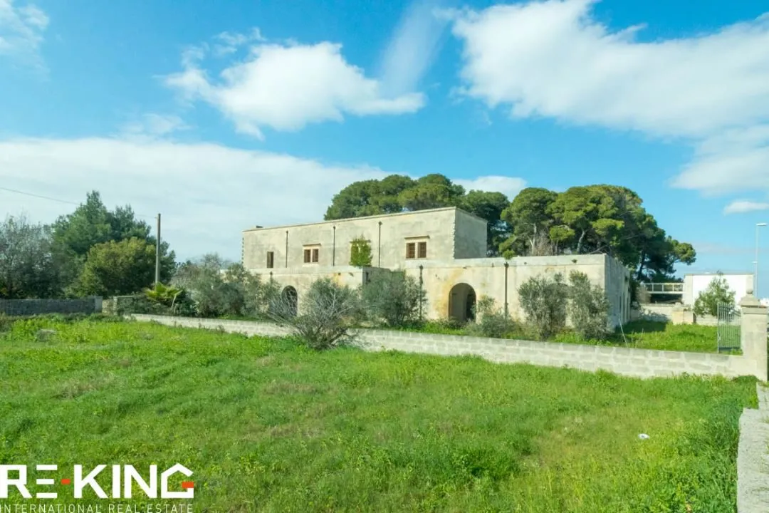 Palazzo/Stabile in vendita a Muro Leccese - foto 3