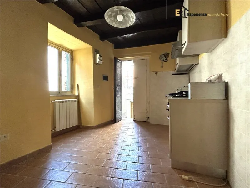 Appartamento in vendita a Casperia - foto 1