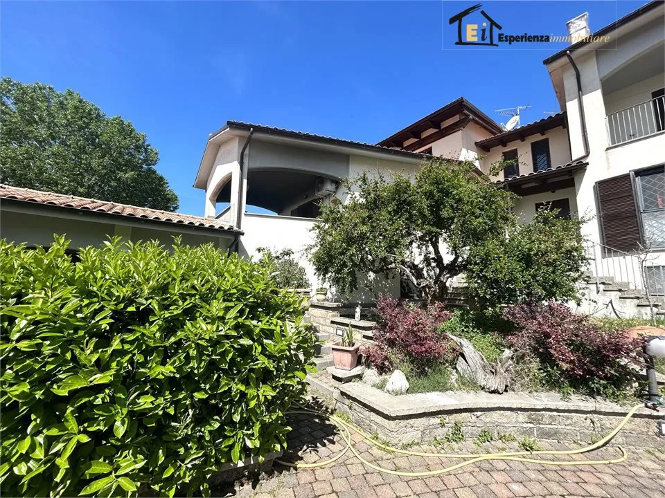 Casa Indipendente in vendita a Poggio Mirteto - foto 2