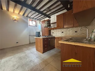 Appartamento in vendita a Carrara, Centro - foto 2