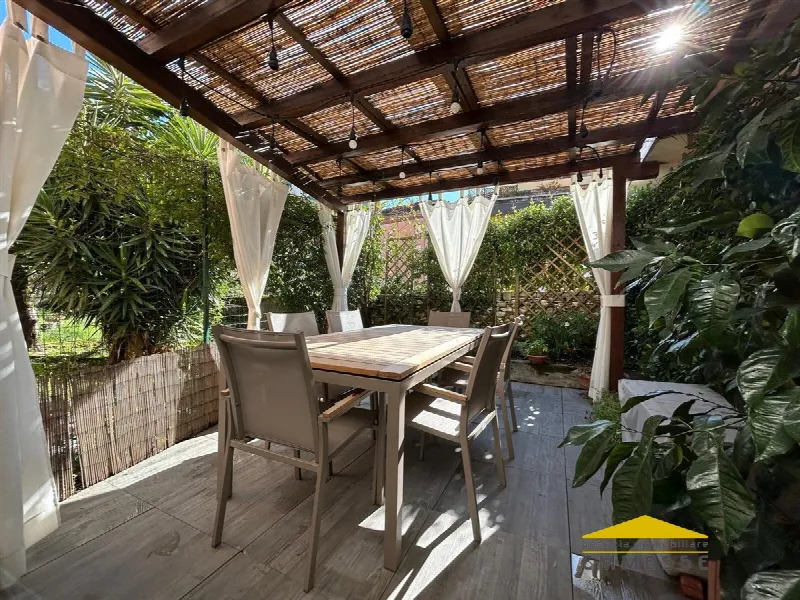 Casa Indipendente in vendita a Carrara, Centro - foto 1