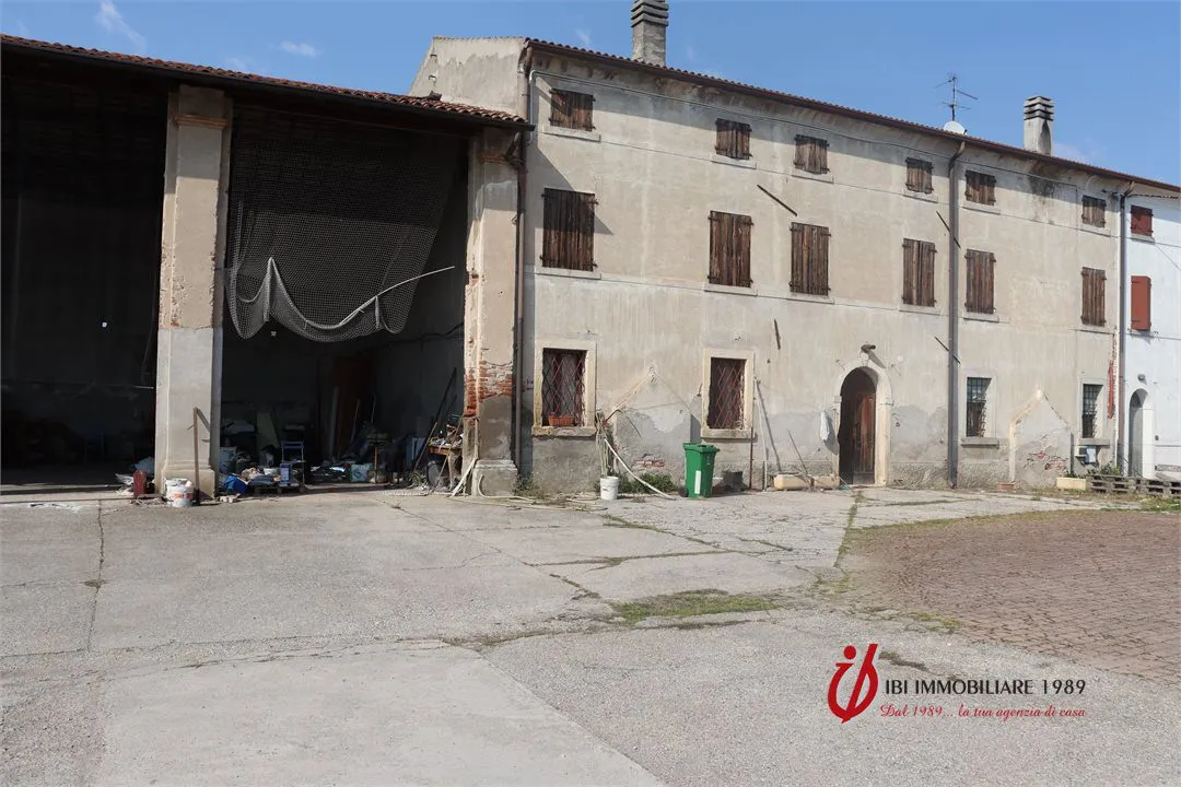 Rustico/Casale in vendita a Erbè - foto 3