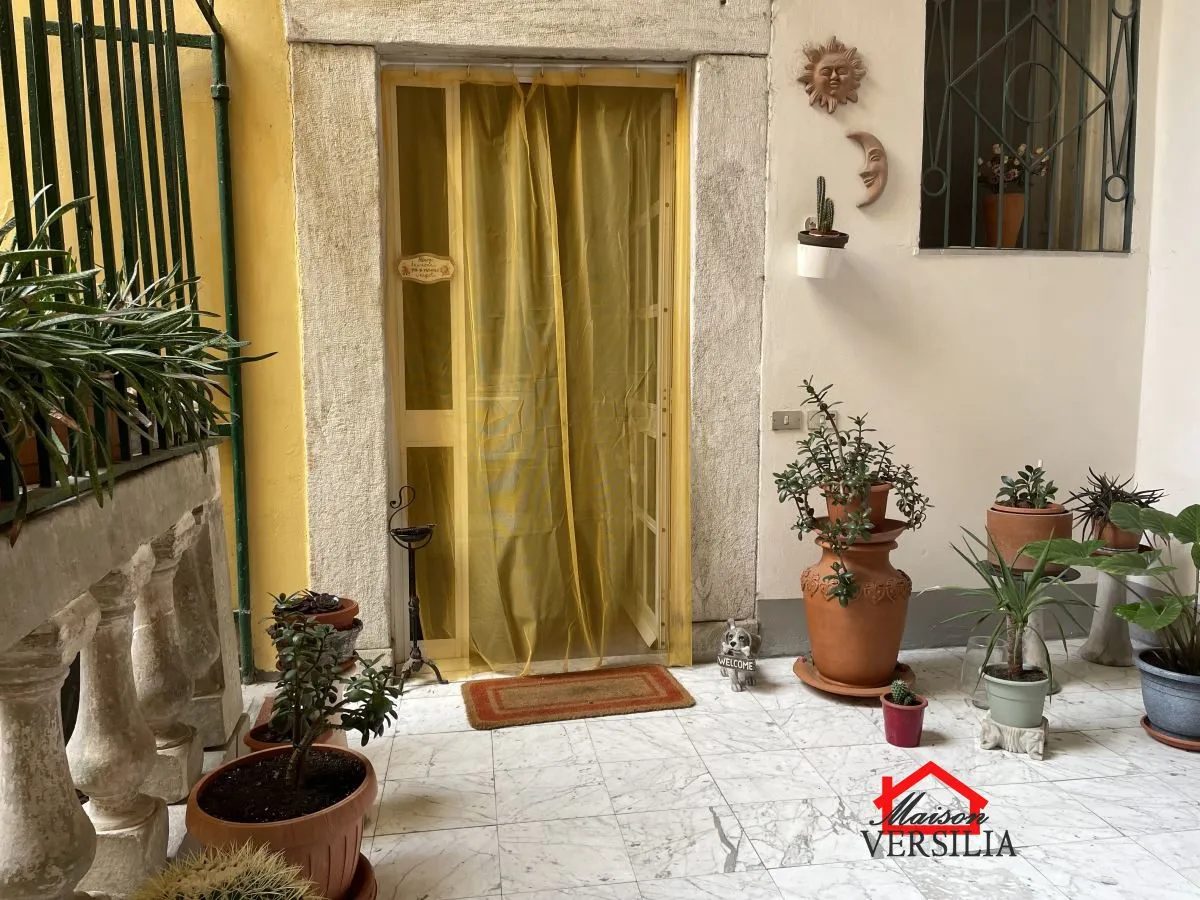 Appartamento in vendita a Carrara, Centro - foto 2