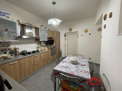 Appartamento in vendita a Carrara, Centro - foto 5